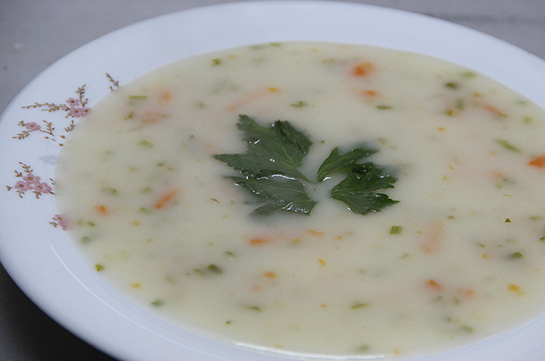 Kereviz Brokoli Çorbası Tarifi ve Malzemeleri