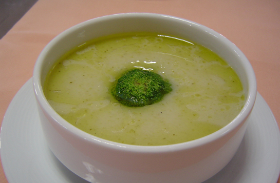 Sütlü Brokoli Çorbası Tarifi ve Malzemeleri